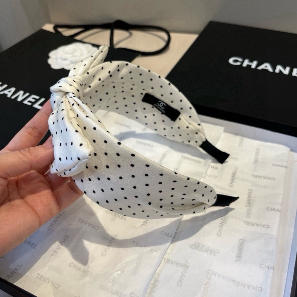 CHANEL Black and White Polka Dot Headband - Picture 2 of 5